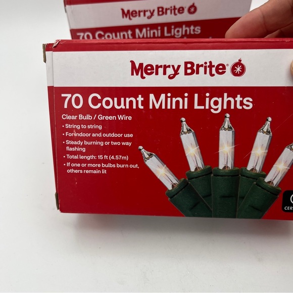 4x MERRY BRITE 70 Count Mini
Christmas Lights Clear Bulb on Green
Wire 15' Each - Picture 3 of 4